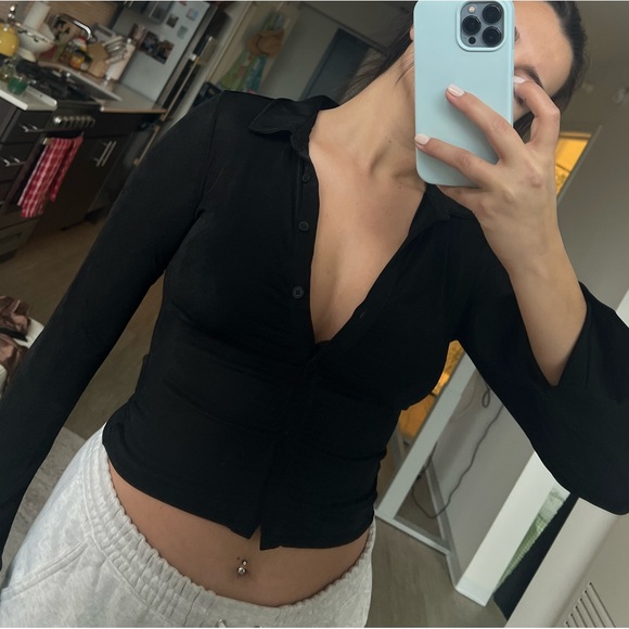 Black long sleeve shirt - Picture 1 of 7